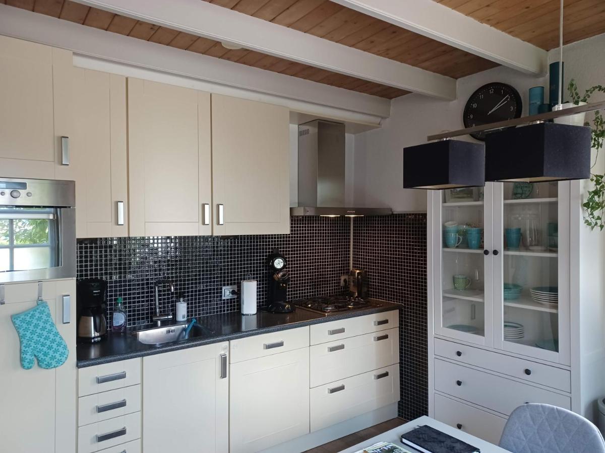Karakteristiek Huis In Centrum Winsum Met Nieuwe Badkamer Exteriér fotografie