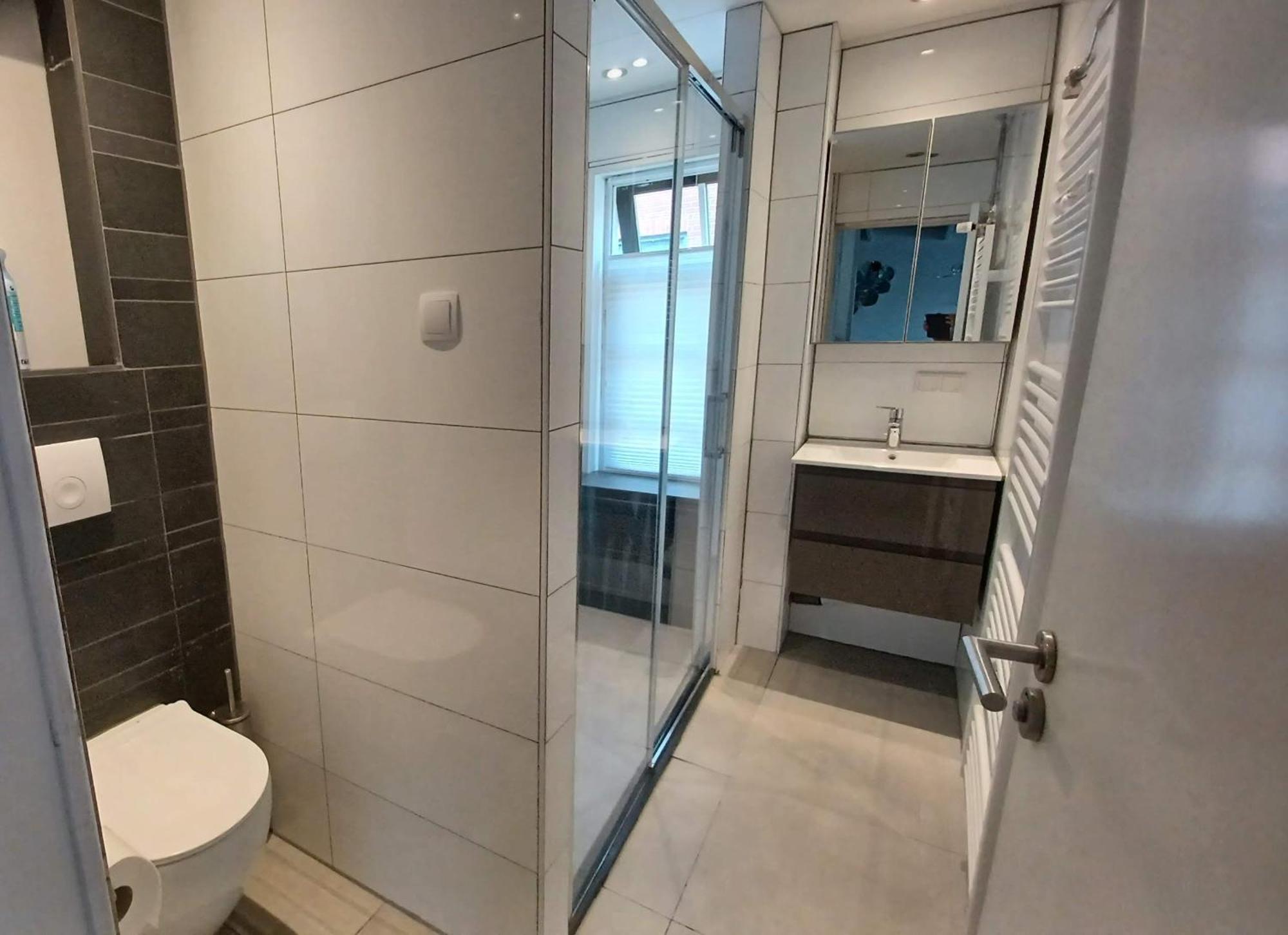 Karakteristiek Huis In Centrum Winsum Met Nieuwe Badkamer Exteriér fotografie